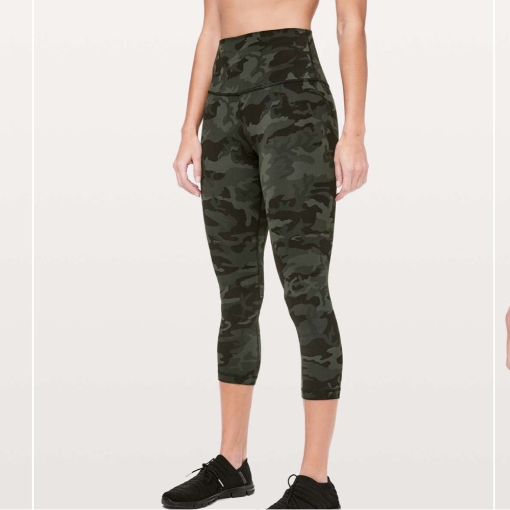 Lululemon Align Crop 21"
Incognito Camo Multi Gator Green